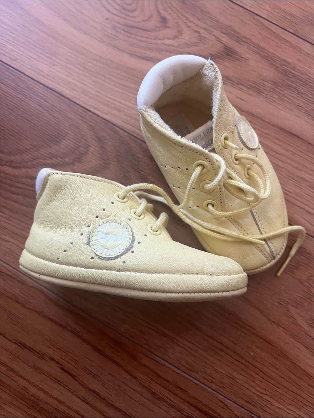 Vintage Yellow Leather baby Shoes